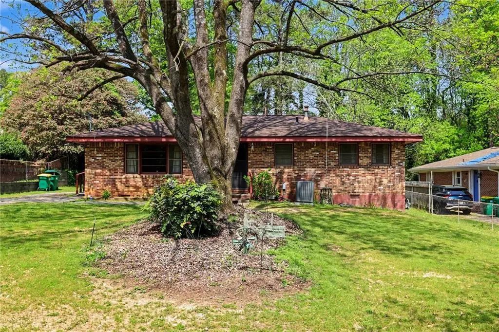 7019 Lakeview Lane, Doraville