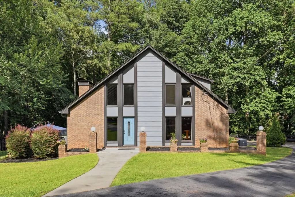 1605 Saint Tropez Way, Atlanta