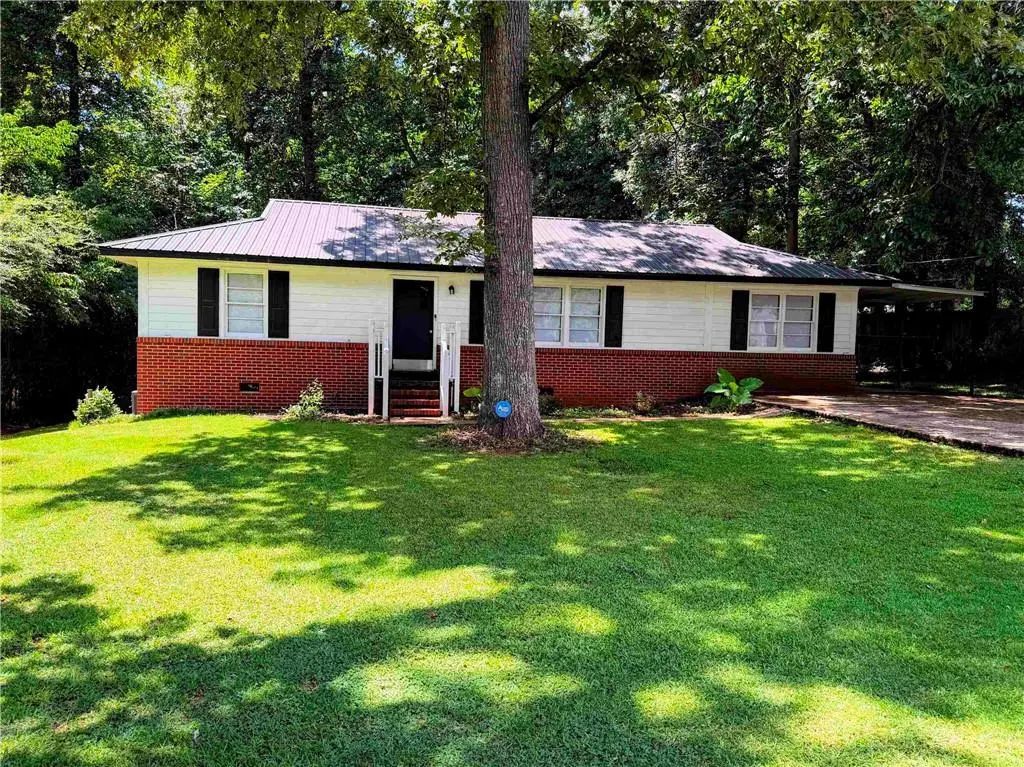 105 Dogwood Drive, LaGrange