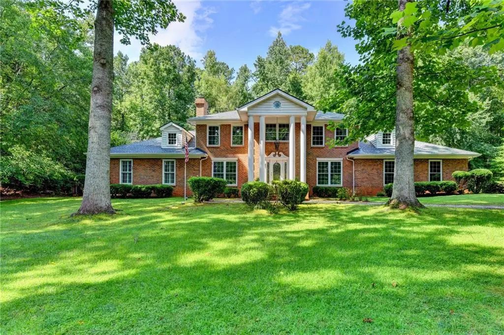 385 Five Acre Road, Alpharetta