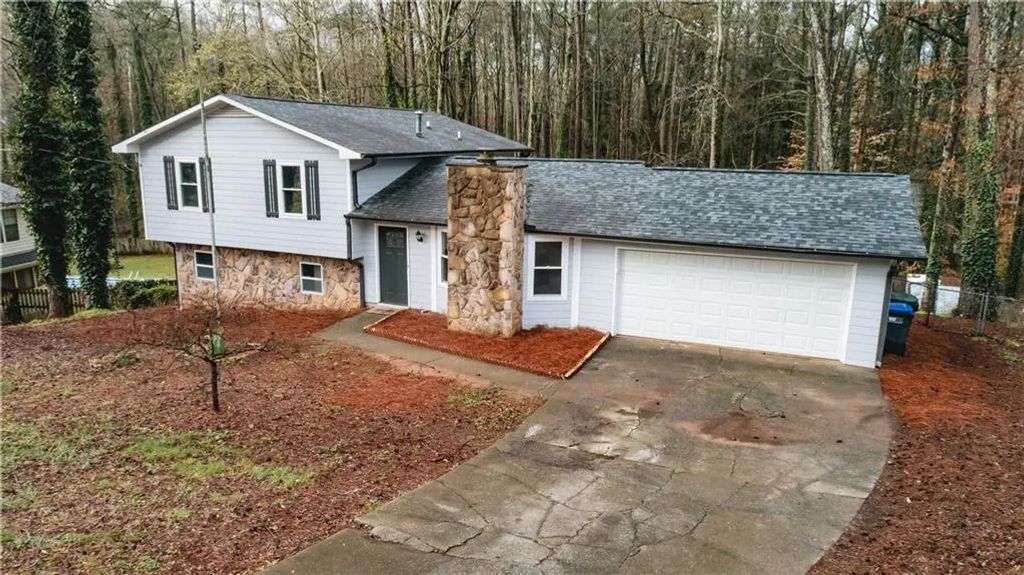 3043 Fireside Drive, Snellville