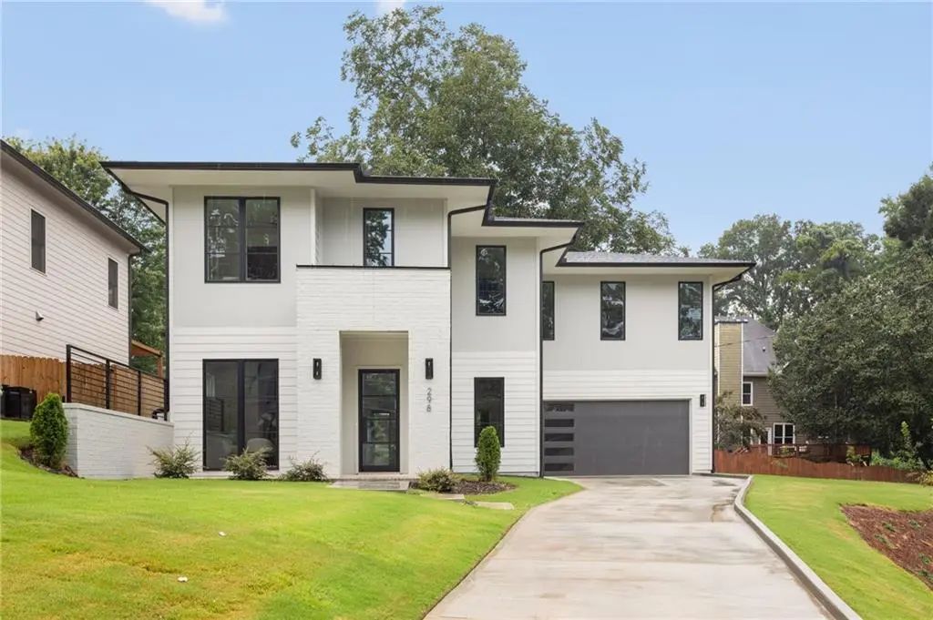 298 Creighton Avenue, Scottdale