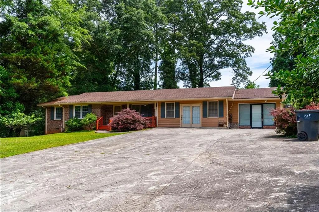 2888 Mockingbird Circle, Duluth