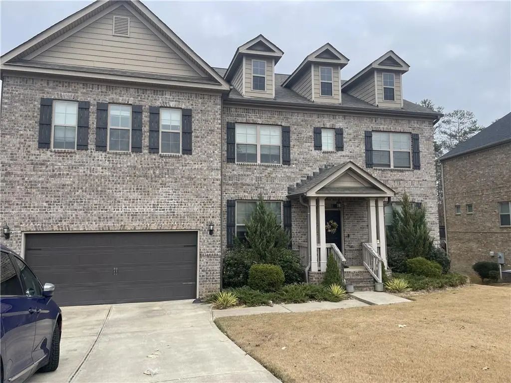 615 Birkdale Drive, Fairburn