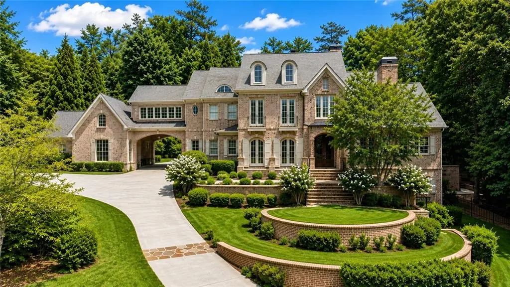 5495 Claire Rose Lane, Sandy Springs