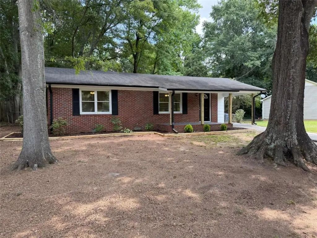 135 Martha Street, Winder