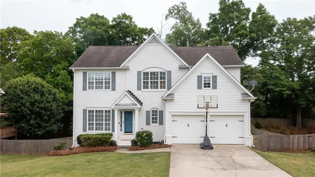 5715 Kennemore Drive, Alpharetta