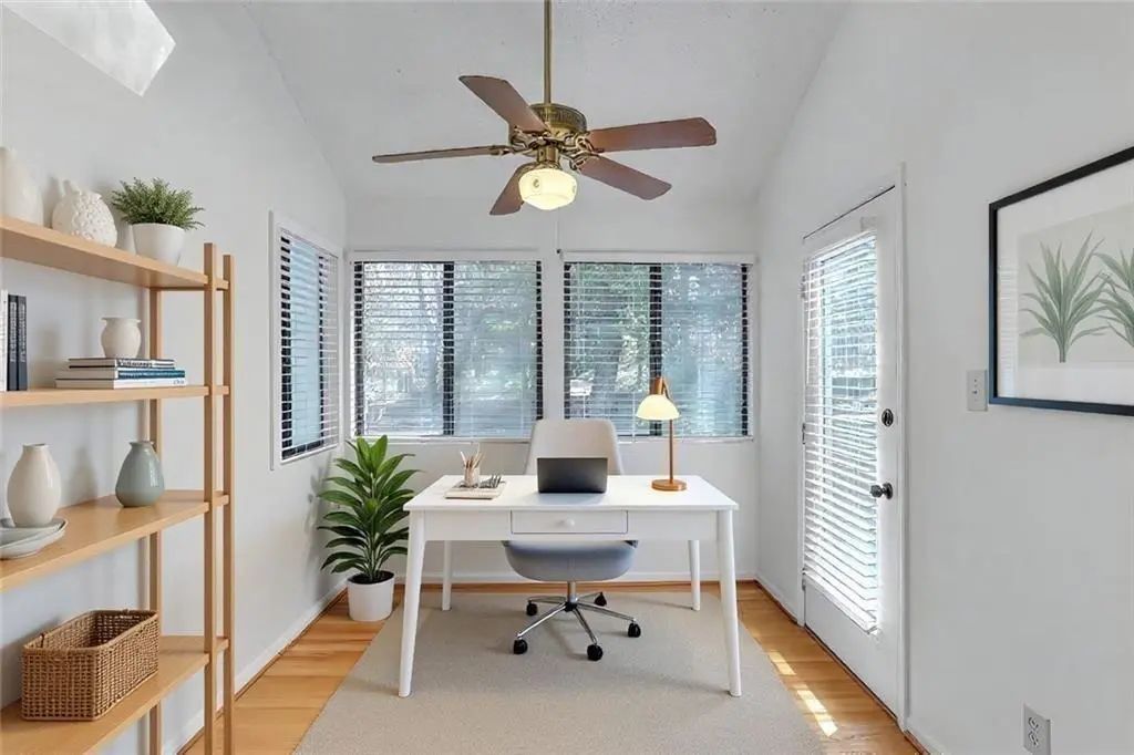 3445 Ivys Walk, Atlanta