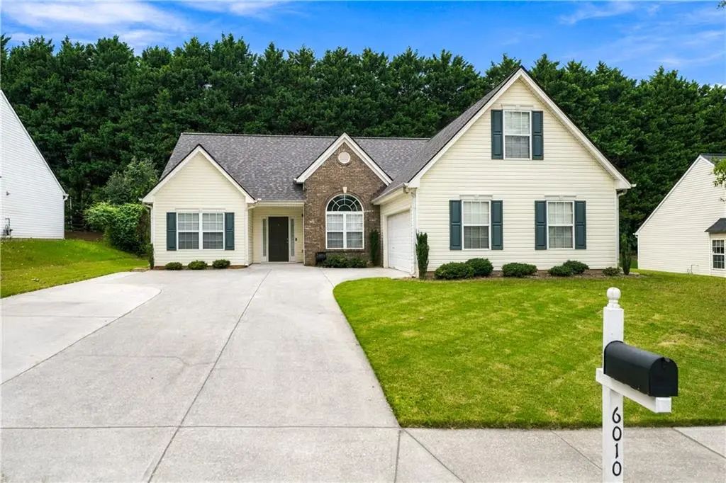 6010 Ambercrest Court, Buford