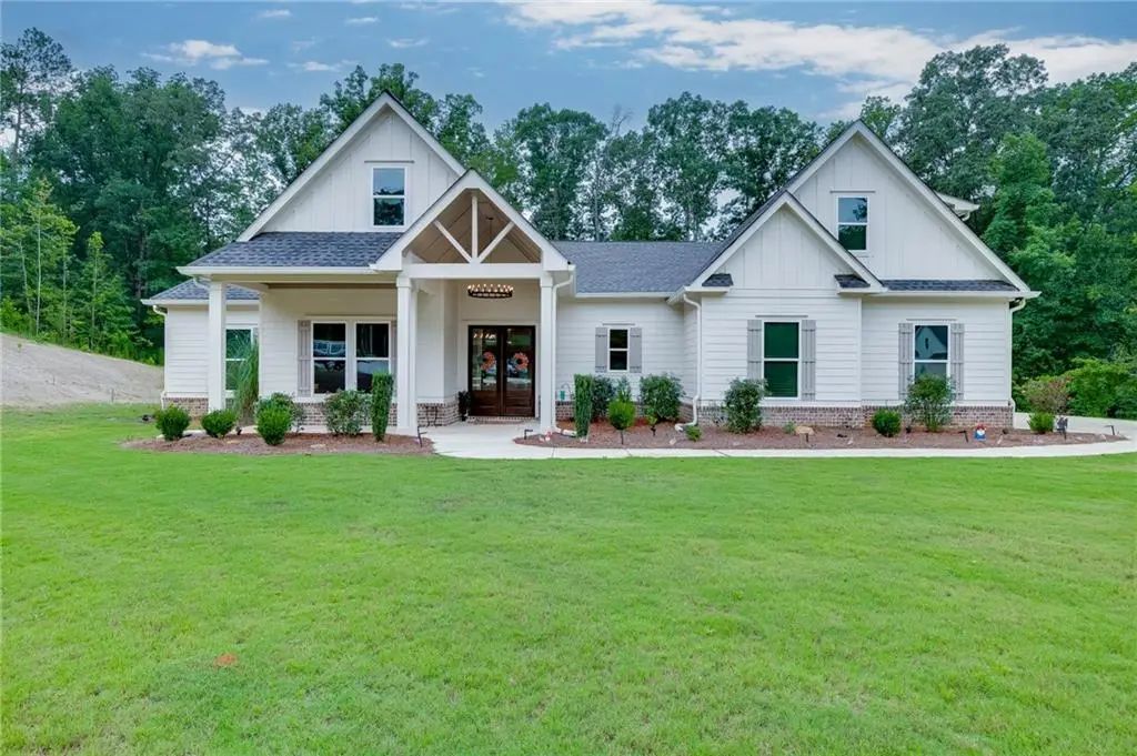 1077 Riverstone Drive, Social Circle