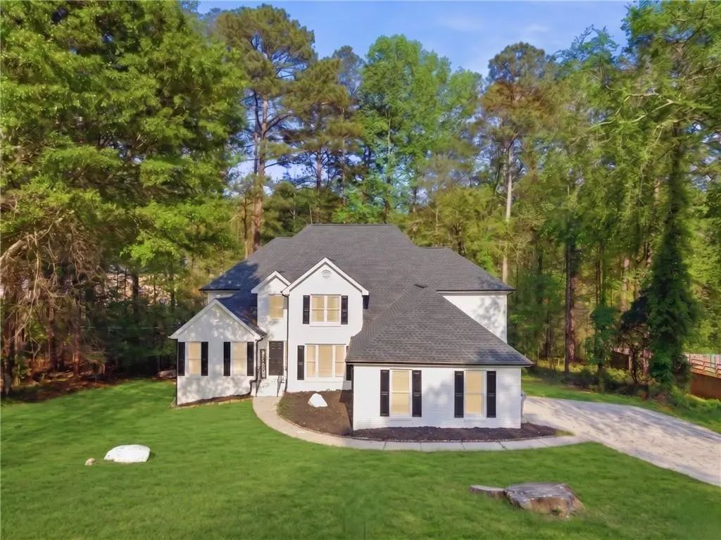 3760 Mountain Cove Road, Snellville