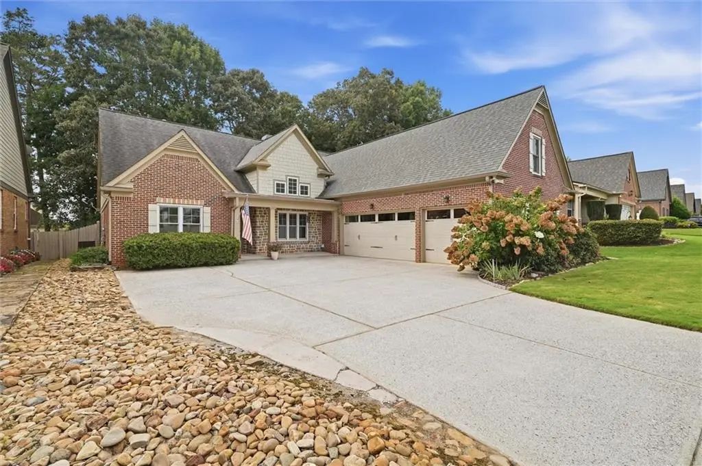 5520 Brighton Rose Lane, Sugar Hill
