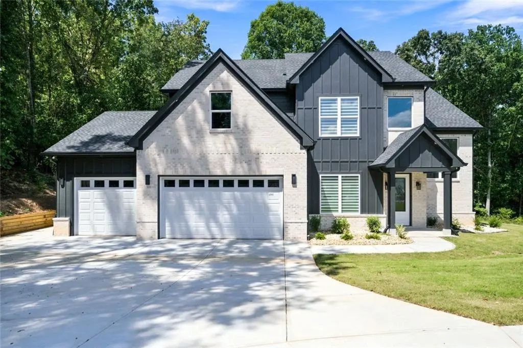 2545 Aniki Bee Drive, Monroe