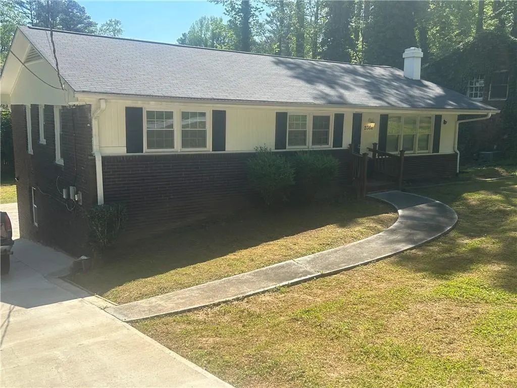 2362 Maxwell Drive Sw, Atlanta