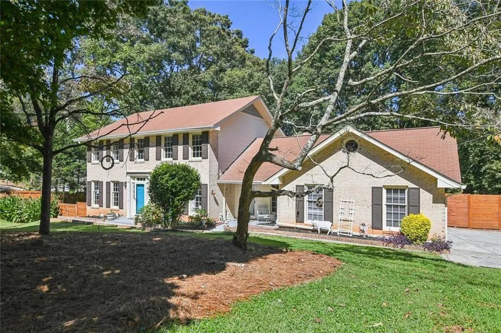 2209 Mountain Creek Drive, Smoke Rise