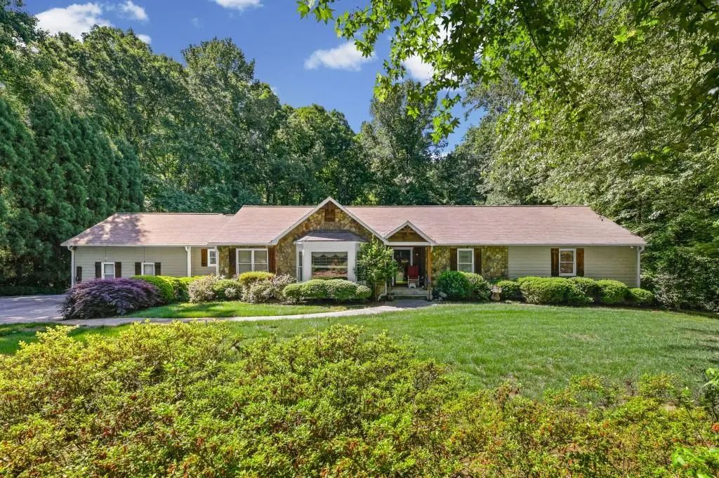 1530 Woodstock Road, Roswell