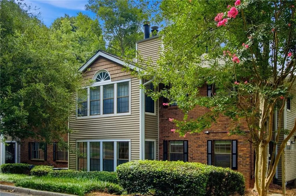 307 Barrington Hills Drive, Sandy Springs