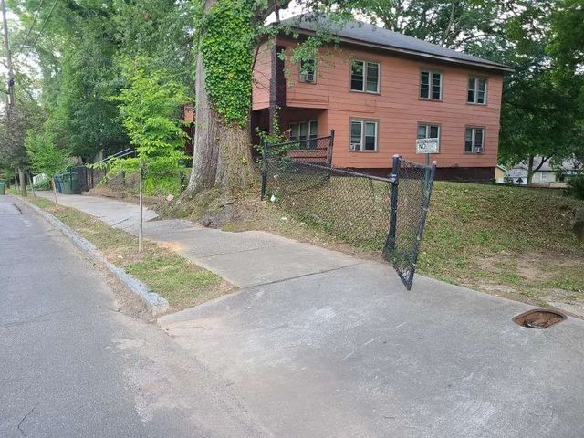 1138 Sw Sells Avenue, Atlanta