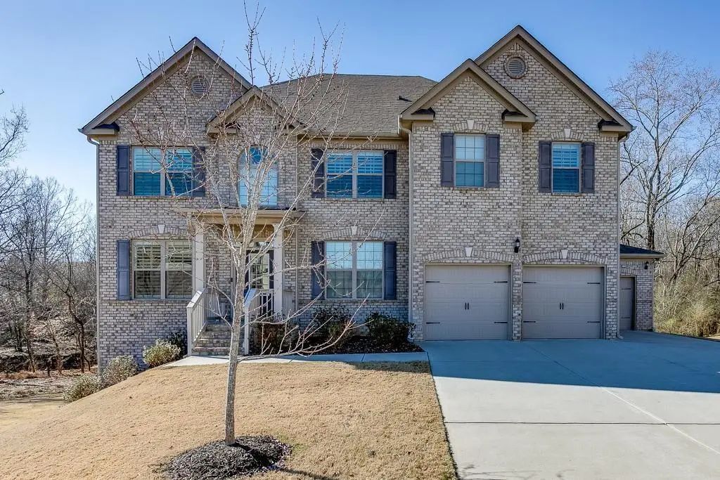 914 Rainsong Court, Braselton