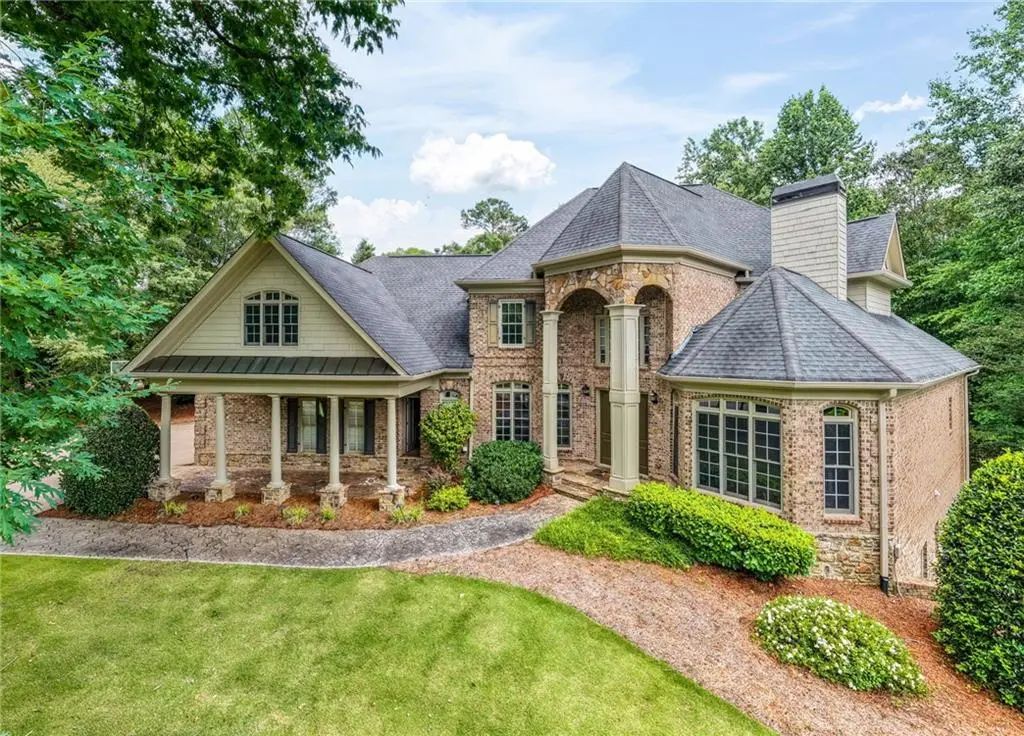 5707 Allee Way, Braselton