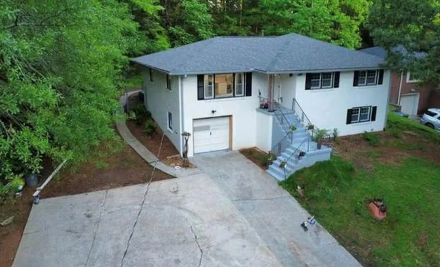3904 Bakers Ferry Road Sw, Atlanta