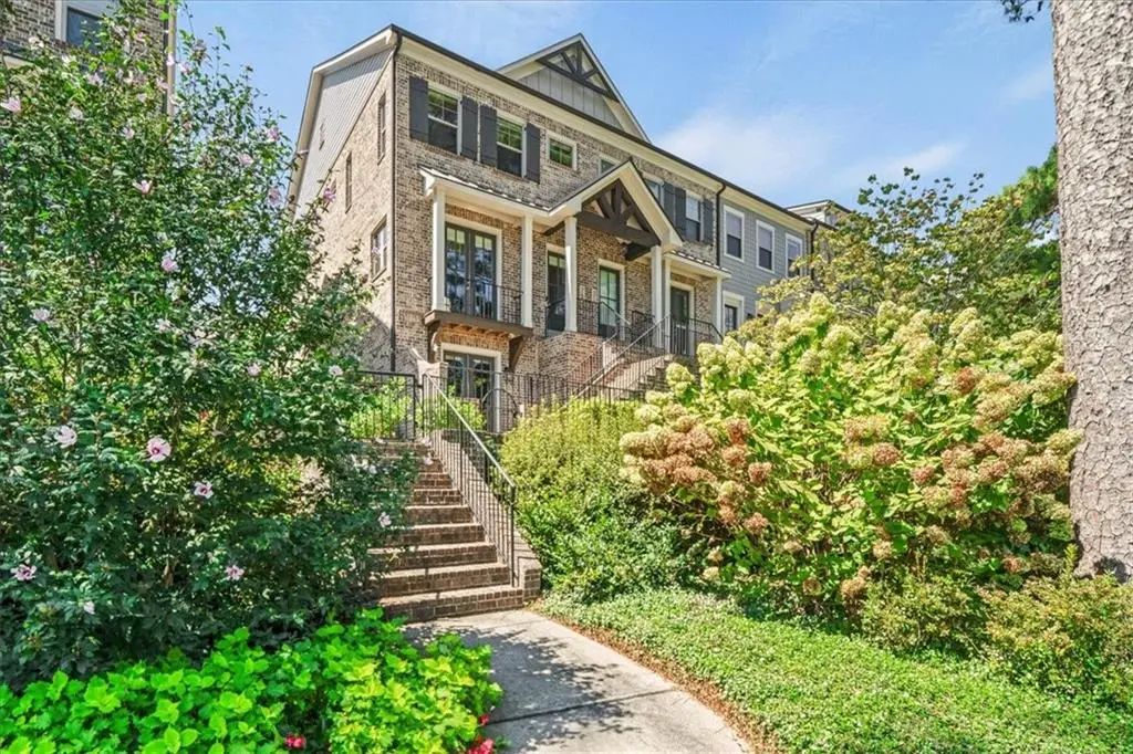3569 Parkside Way, Brookhaven