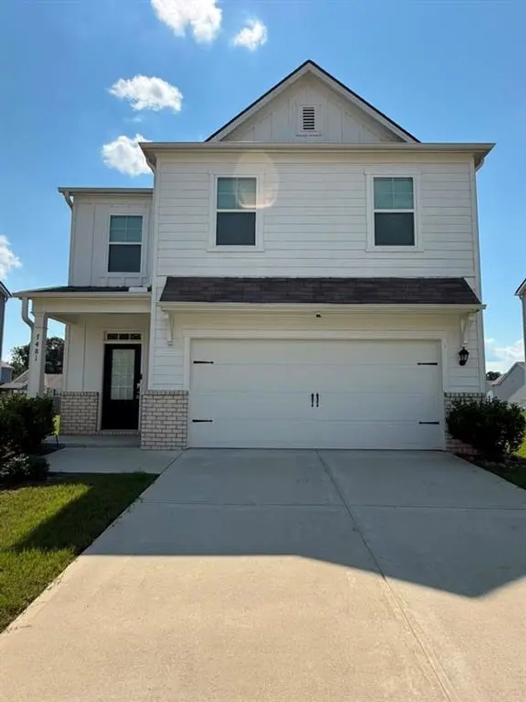 7481 Hawk Tail Way, Fairburn