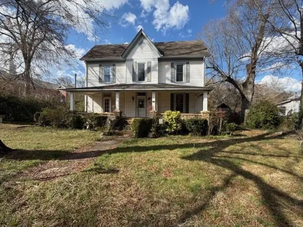 111 Summer Street, Adairsville