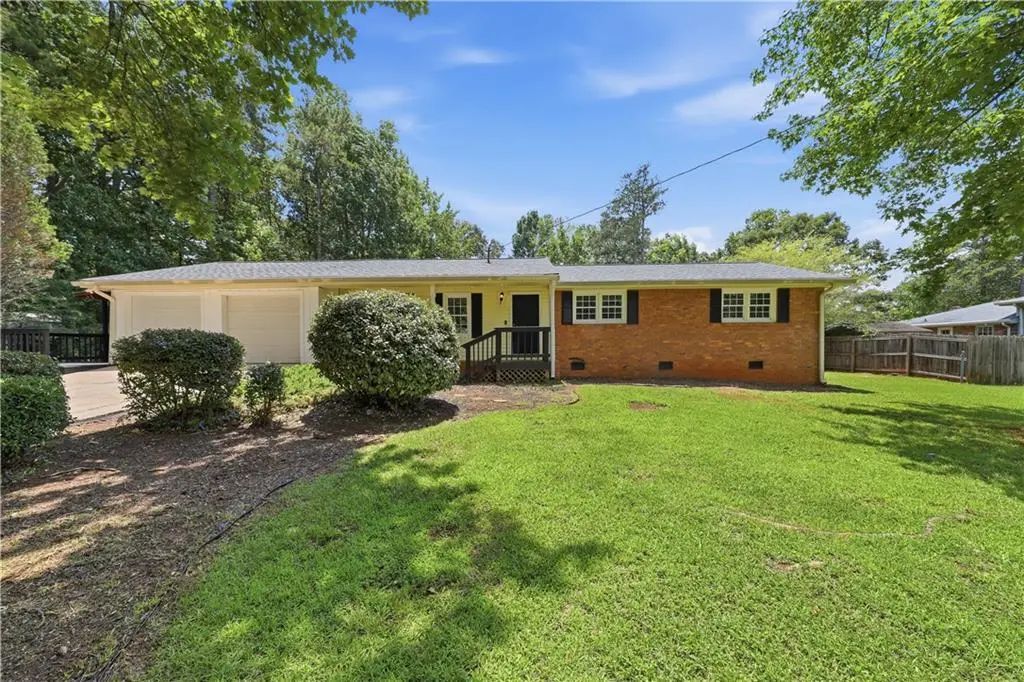 6556 Glenwood Drive, Douglasville