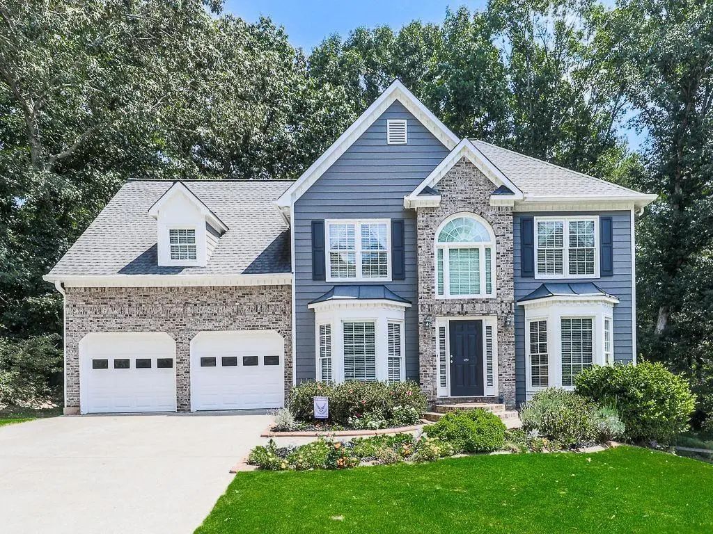 373 Yonah Circle, Woodstock