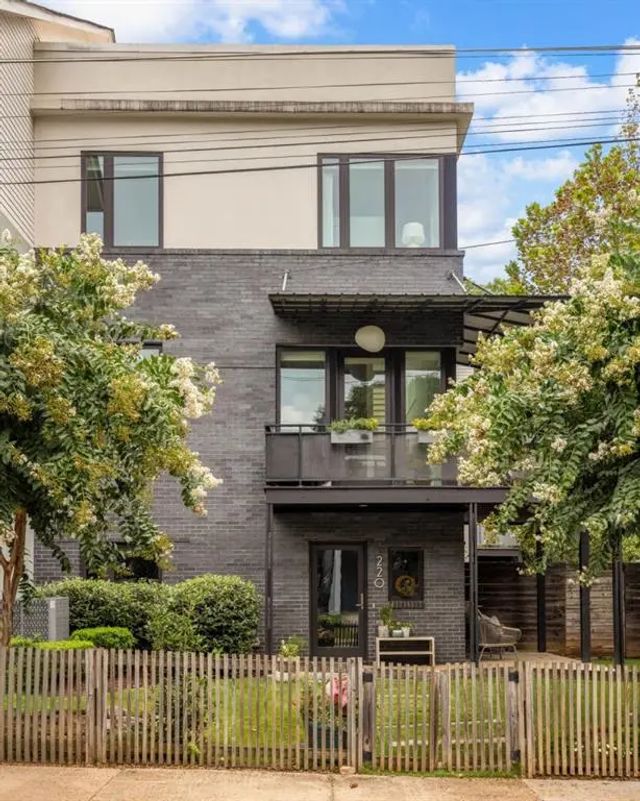 220 Wilbur Avenue Se, Atlanta