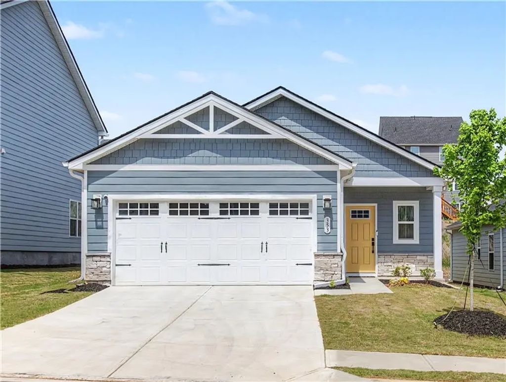 353 Moosehead Trail, Hoschton