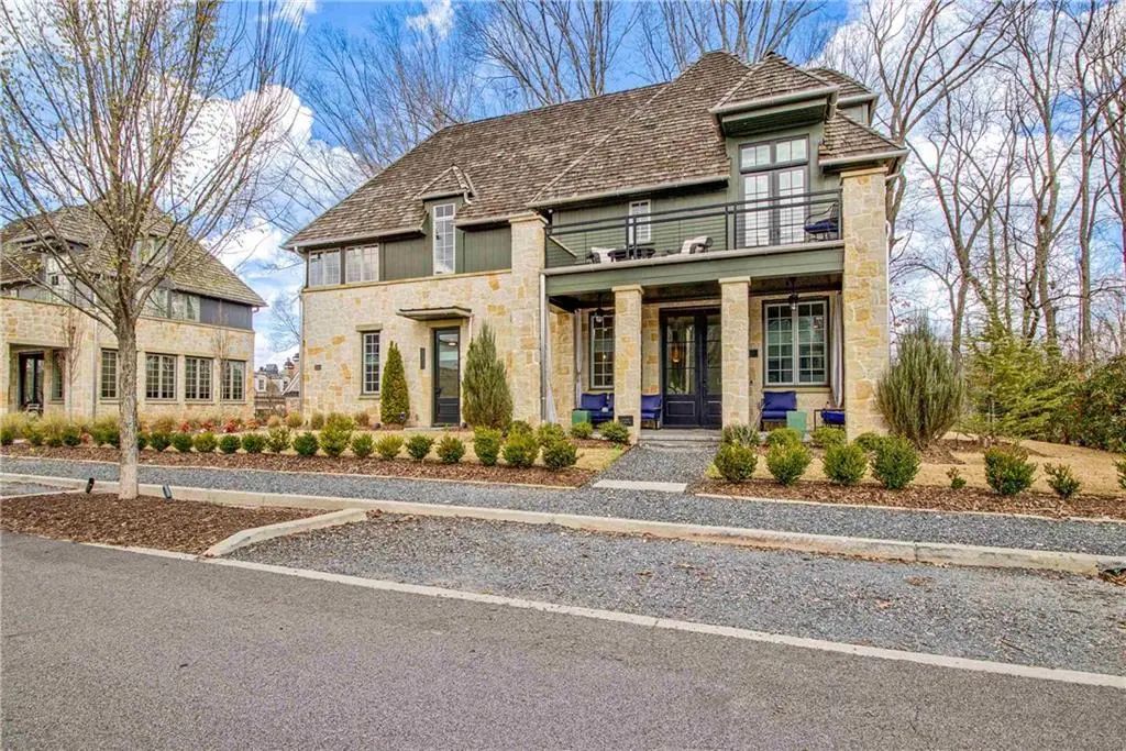 335 2nd Street, Fayetteville