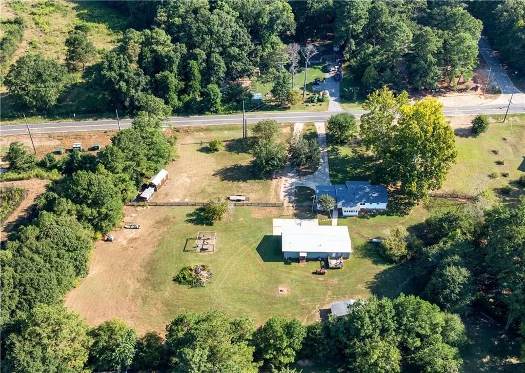 352 Mcintosh Trail, Senoia
