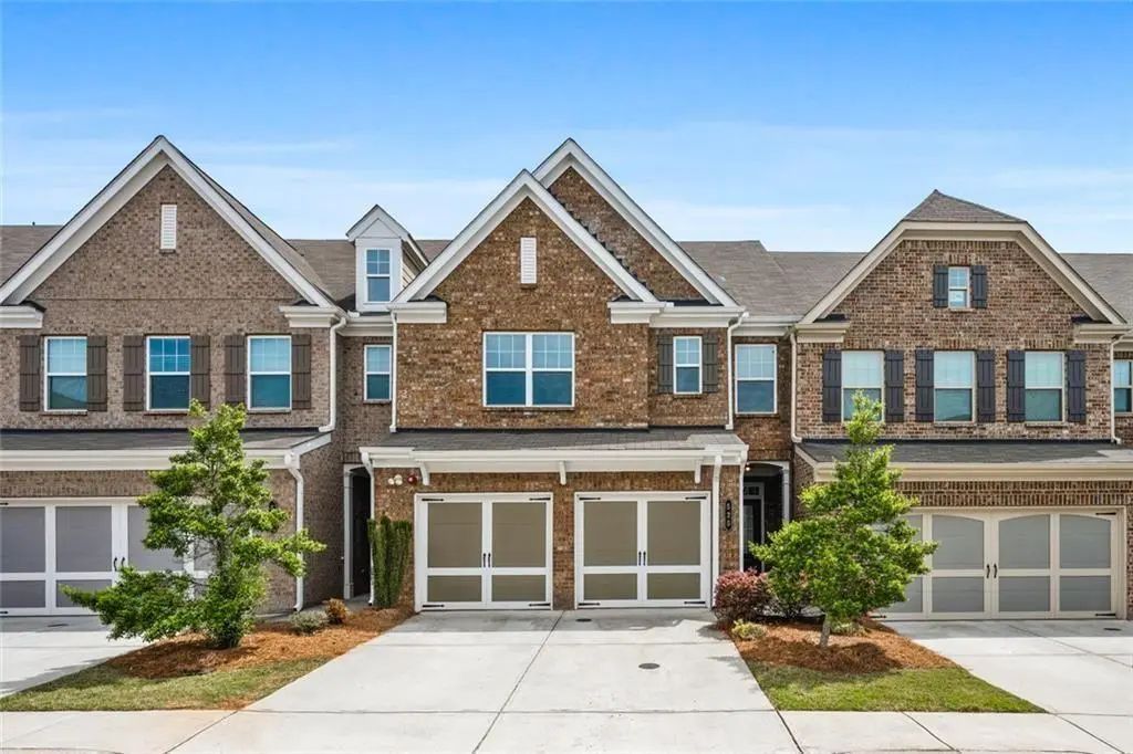 525 Coral, Marietta