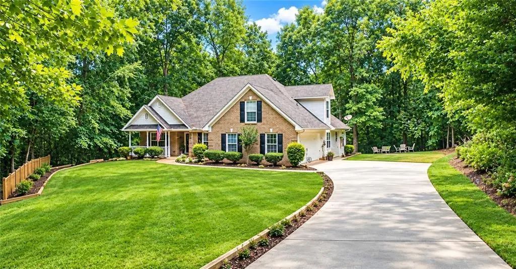 155 Rosewalk Drive, Covington