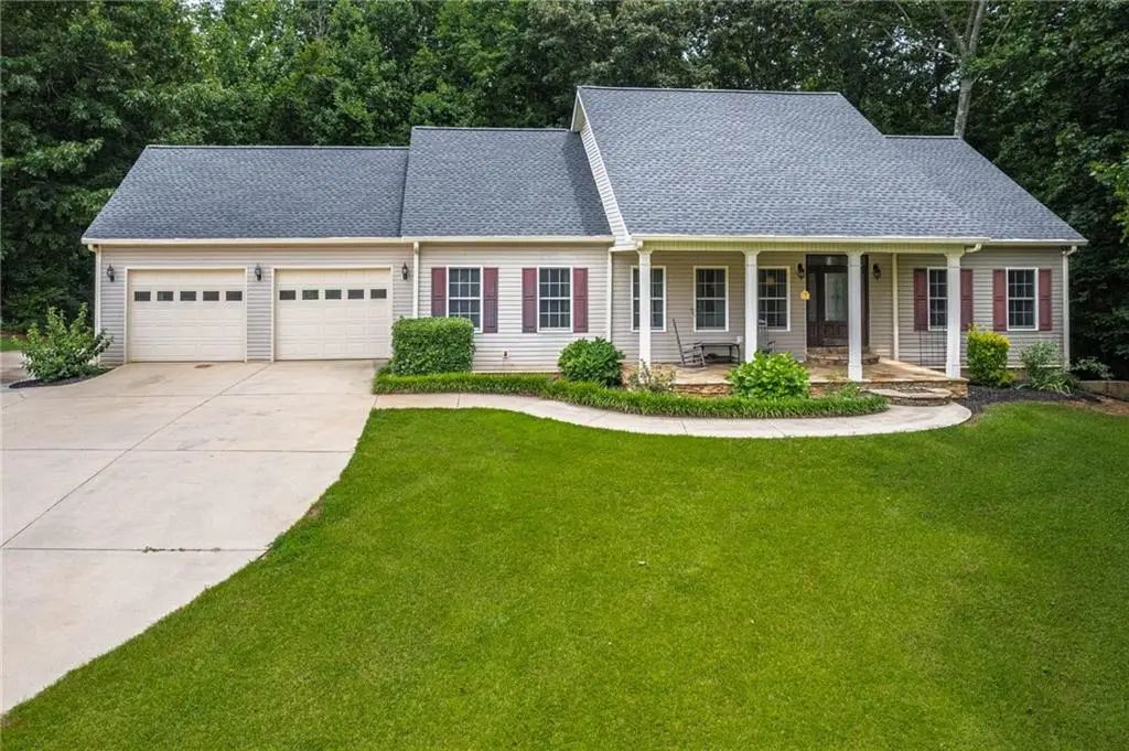 3627 E Hall Road, Gainesville