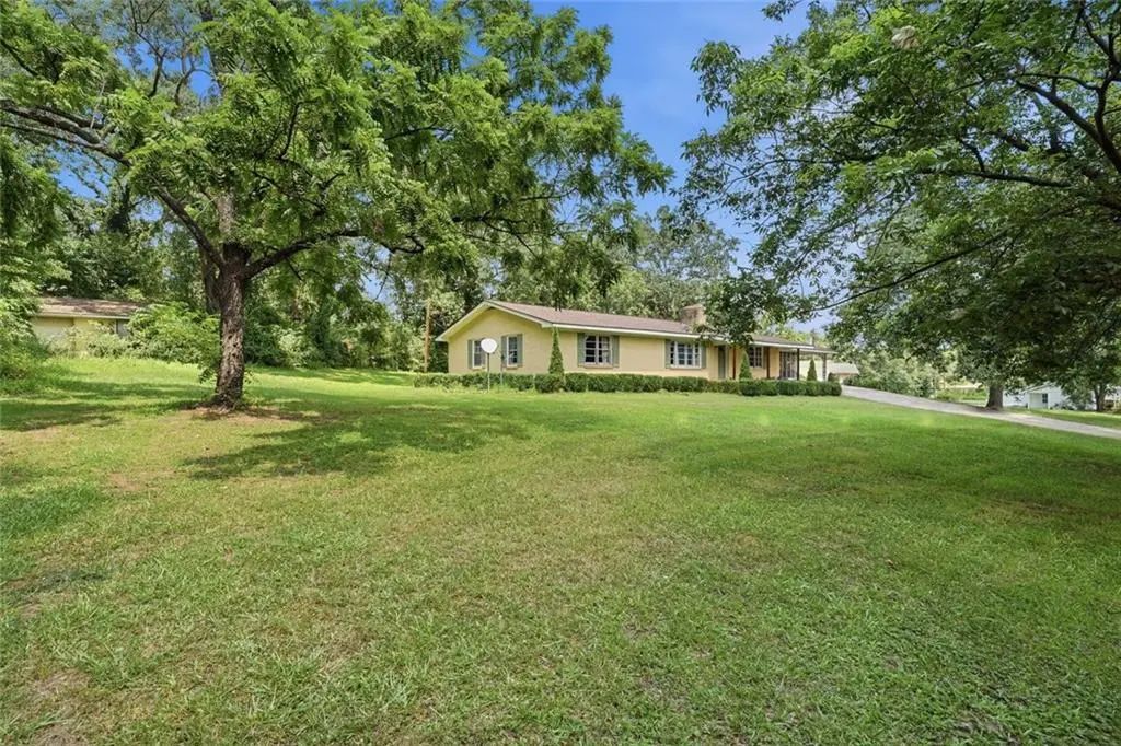 264 School Street, Gillsville