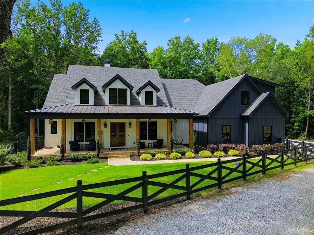650 Avery Road, Canton