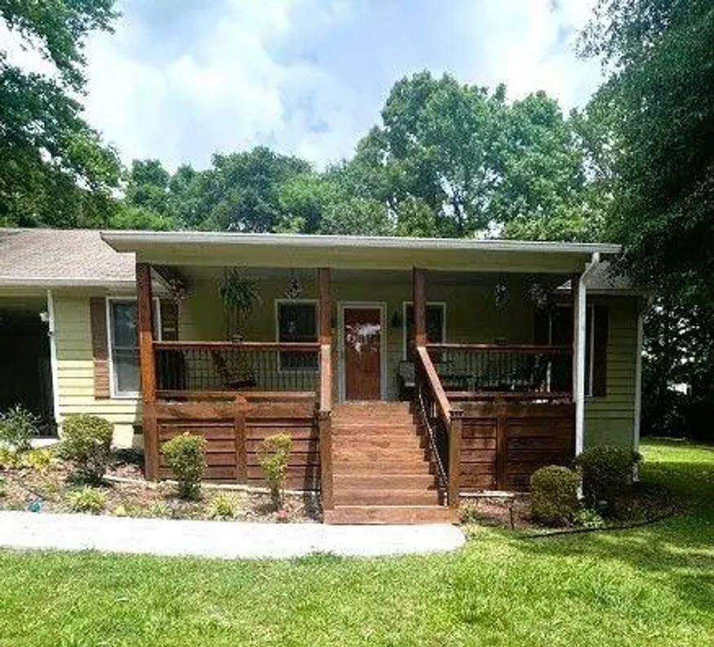 4480 Wood Hollow Court, Douglasville