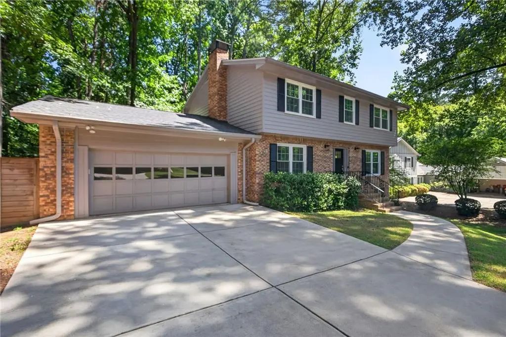 4371 Vintage Lane, Dunwoody