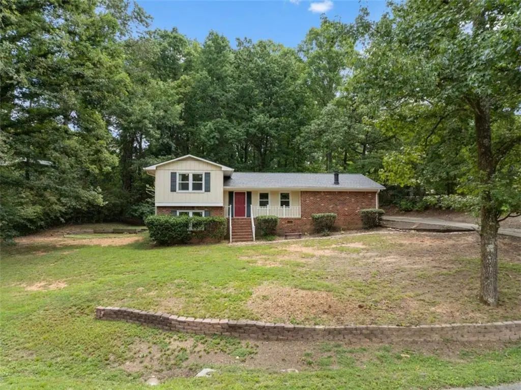 10 Thrushwood Road, Rome