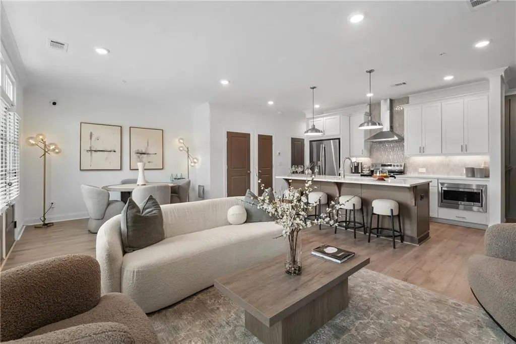 Unit 16 - 553 Belvedere Drive, Alpharetta