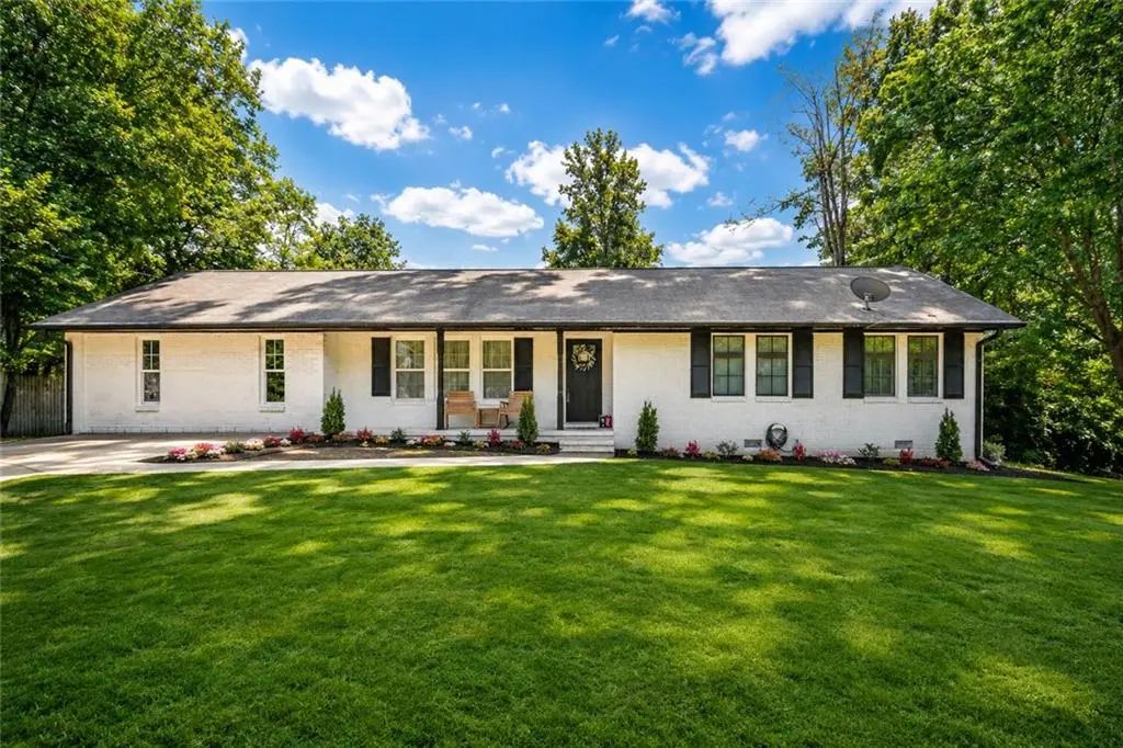 150 Sims Street, Winder