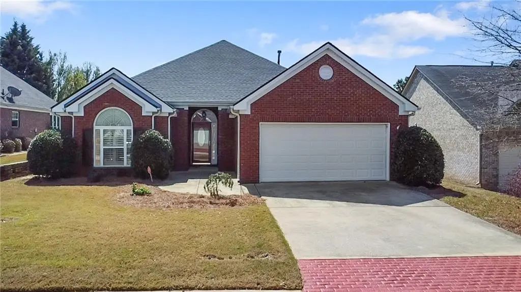 1496 Empress Drive, Mcdonough