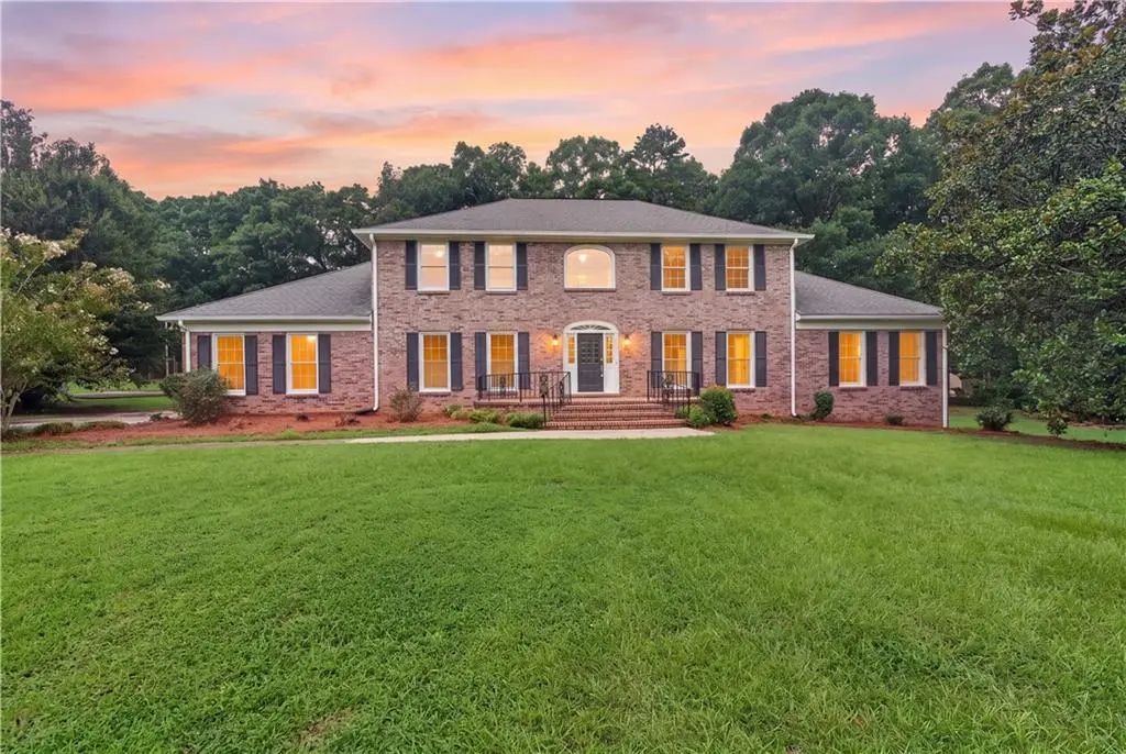 560 Hawthorne Drive, Fayetteville