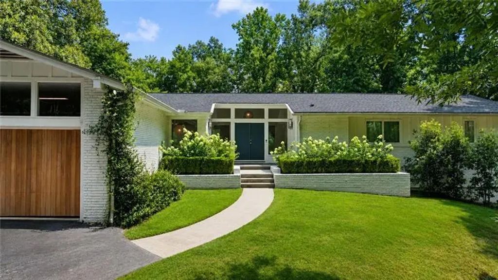 4037 Conway Valley Road Nw, Atlanta