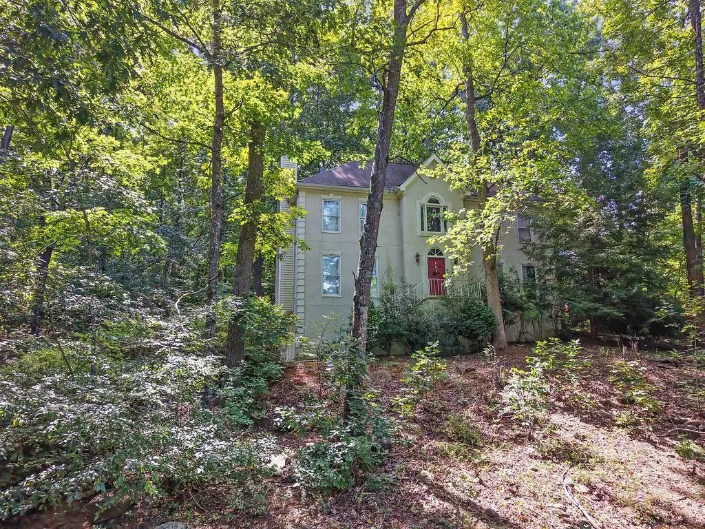2548 Zachary Woods Drive Northwest, Marietta