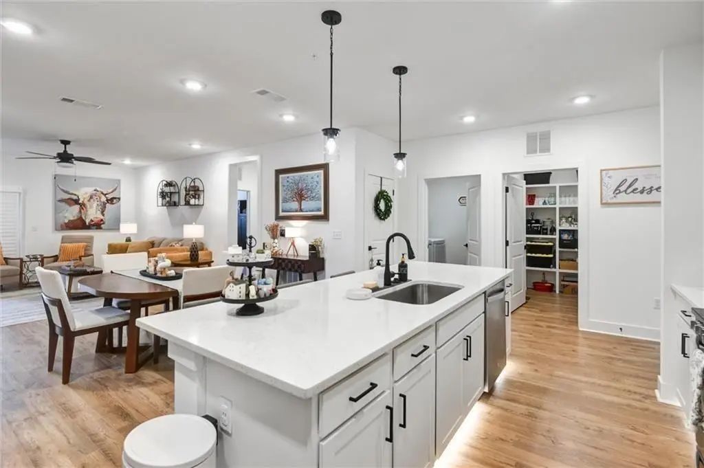Unit 2401 - 3351 Orwell Way, Cumming