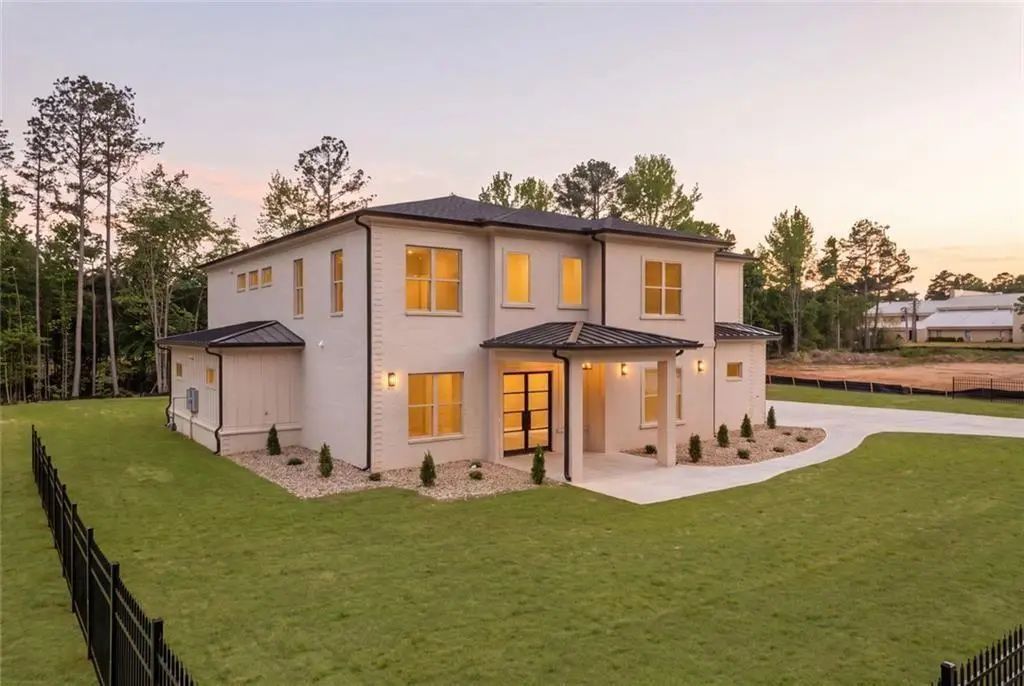 210 Simonton Road Sw, Lawrenceville